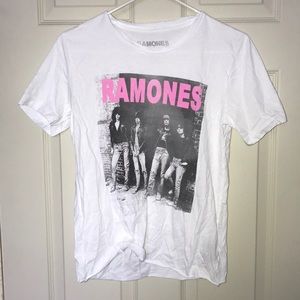 Ramones distressed band tee